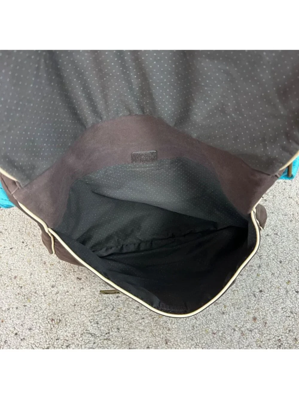 Y2K Gap 2000s 2006 Brown Canvas Messenger Bag Laptop School Travel Commute